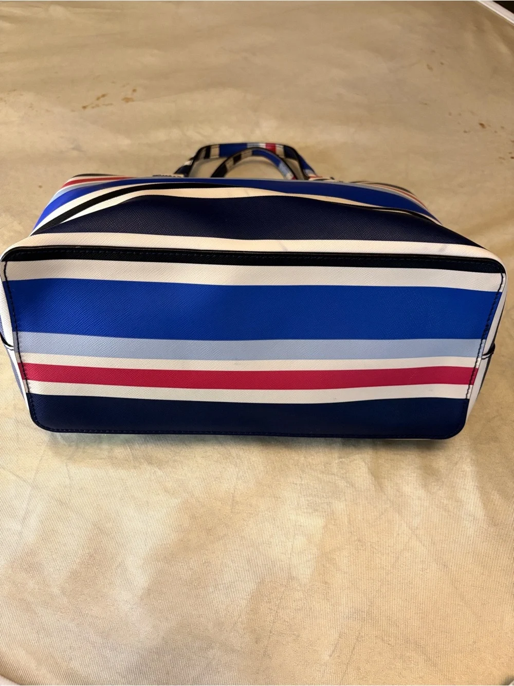 kate spade New York Evangelie Laurel Way Satchel. Callout